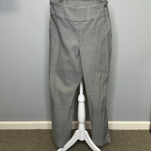 Signature Slimming Pants